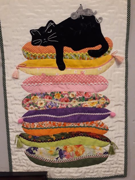 Cat Patchwork, Patchwork Cat, Cat Pillows, Cat Quilt Block, Cat Quilts, Cat Quilt Patterns, Bunny Quilt, Applique Quilt Patterns, Baby Quilt Patterns