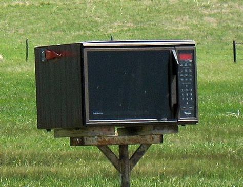 I'm sorry but this one is just stupid!  Microwave Mailbox Funny Mailboxes, Cool Mailboxes, Unique Mailboxes, Diy Mailbox, Mailbox Design, Metal Mailbox, Mailbox Post, You've Got Mail, Letter Box