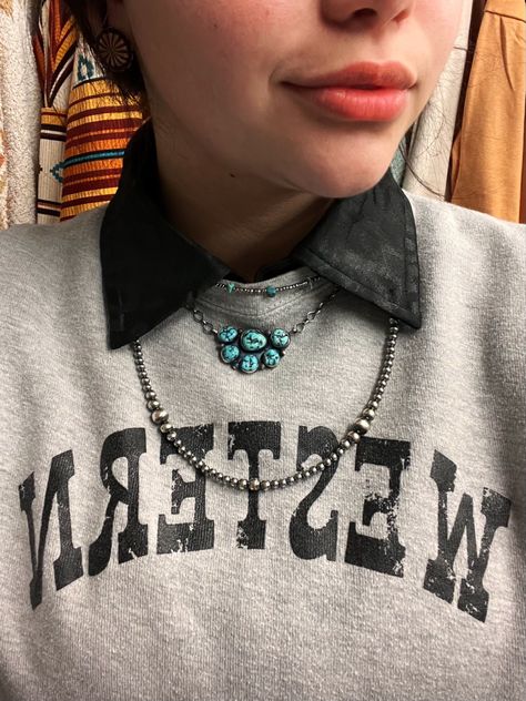 Navajo Pearls, Genuine Turquoise Jewelry, Lips Inspiration, Authentic Turquoise Jewelry, Silversmithing Jewelry, Genuine Turquoise, Pearl Size, Turquoise Jewelry, Fitness Inspo