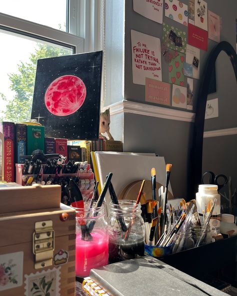 My art desk lately. ❤️🎀🌻✨ • • • [art desk, art desk setup, Vincent Van Gogh, the starry night, acrylic painter, pink moon] • • #VincentvanGogh #AcrylicArtwork #AcrylicPainter #vanGoghInspired #PinkMoonPainting #PinkFullMoon #FullMoonPainting #ArtWithTash #ArtDesk Art Desk Setup, Loft Houses, Van Gogh The Starry Night, Creative Vibes, Gogh The Starry Night, Apartment Loft, Desk Art, Art Night, The Starry Night