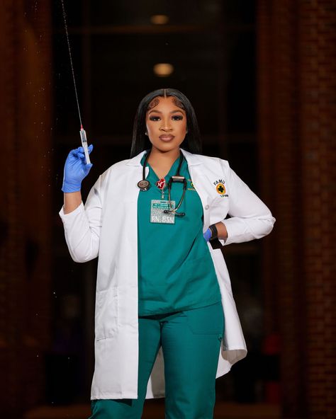 Nurse Practioner Graduation Pictures, Pa School Photoshoot, Nursing Photoshoot Ideas Black Women, Surgical Tech Photoshoot Ideas, Nursing Scrub Photoshoot, Nurse Photoshoot Photo Ideas Scrubs, Nurses Graduation Pictures, Nurse Graduation Photoshoot Photo Ideas, Nurse Poses Photo Ideas