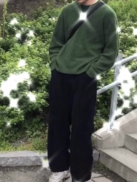 Black Pants Outfit Men Aesthetic, Black Courdory Pants Outfits Men, Baggy Crewneck Outfit Men, Baggy Sweater Outfits Men, Black Corduroy Outfit, Green Crewneck Outfit Men, Green Sweatpants Outfit Men, Black Baggy Pants Outfit Men, Black Corduroy Pants Outfit Aesthetic