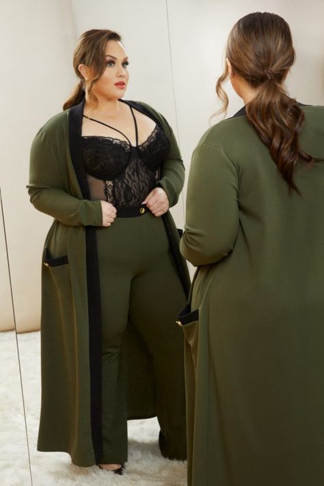 Sarah Rae, Plus Zise, Self Employed, Rocker Girl, Plus Size Fall Fashion, Curvy Fashionista, Fashion To Figure, Plus Size Beauty, Movie Costumes