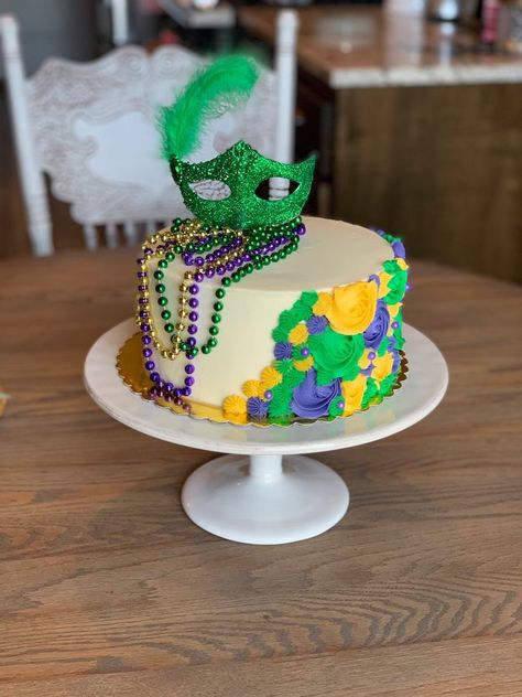 Mardi Gras Cakes Ideas, Mardi Gras Smash Cake, Mardi Gras Theme Birthday Cake, Mardi Gras Themed Cake, Mardi Gras Cakes, Mardi Gras Cake Ideas, Mardi Gras Birthday Cake, New Orleans Cake, Mardi Gras Cupcakes