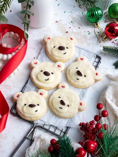 These adorable polar bear cookies are incredibly soft and chewy and are topped with the most delicious homemade buttercream frosting. Polar Bear Christmas Cookies, Christmas Cookies For Decorating, Christmas Time Desserts, Polar Bear Desserts, Good Christmas Cookie Recipes, Christmas Cute Desserts, Cookie Treat Boxes, Christmas Bear Cookies, Cookie Tin Recipes