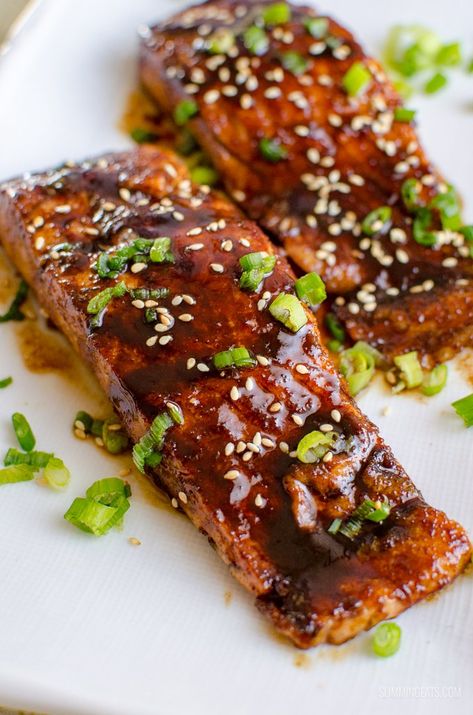 Salmon With Noodles, Honey Teriyaki Salmon, Salmon Noodles, Baked Teriyaki Salmon, Salmon Teriyaki Recipe, Sicilian Food, Recipes Salmon, Teriyaki Recipe, Homemade Breads