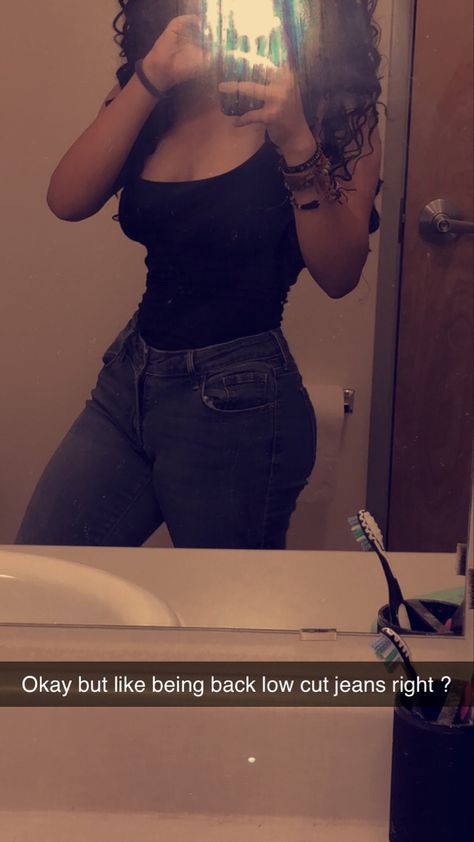 #curvy #aesthetic #slimthick #fitness insta: Breseis.x Dream Body Visualization, Body Visualization, Dream Body, Body Goals, Waist Skirt, High Waisted Skirt, Fitness Motivation, Mirror Selfie, High Waisted