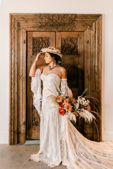 Southwestern Wedding Dress, Latin Wedding, Fall Wedding Trends, Southwestern Wedding, Boho Wedding Theme, Tropical Wedding Inspiration, Southwest Wedding, Blush Gown, Southwestern Boho