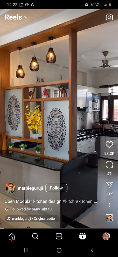 Kitchen Partition Design, Hall Partition, Interior Design Guidelines, Kitchen Partition, Cabinet Trends, Wall Partition Design, Indian Room, Kitchen Cabinet Trends, Wall Partition