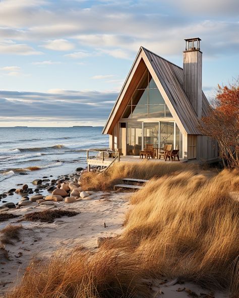 Fussy Eaters, Dream Cottage, Tiny House Cabin, Red Flags, Cabin Life, You Mad, Scandinavian Home, Coastal Homes, Cottage Homes