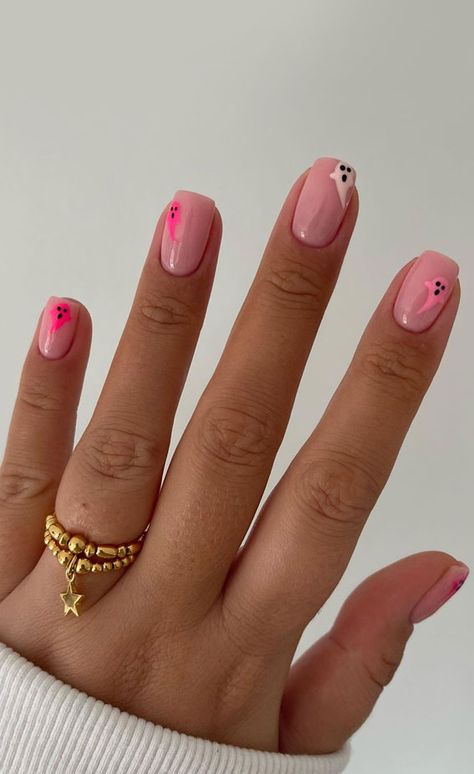 Biab Nail Design Halloween, Pink And Purple Short Nails Designs, Halloween Nails 2023 Pink, Neon Halloween Nails Short, Pink And Red Halloween Nails, Pink Ghost Nails Short, Pastel Halloween Nails Short, Pink Spooky Nails Short, Super Short Halloween Nails