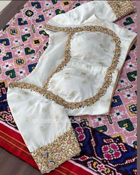 White Blouse Designs, Silk Saree Blouse Designs Patterns, Blouse Designs Catalogue, Backless Blouse Designs, Saree Blouse Neck Designs, New Saree Blouse Designs, Wedding Saree Blouse Designs, Fashionable Saree Blouse Designs, Cutwork Blouse Designs