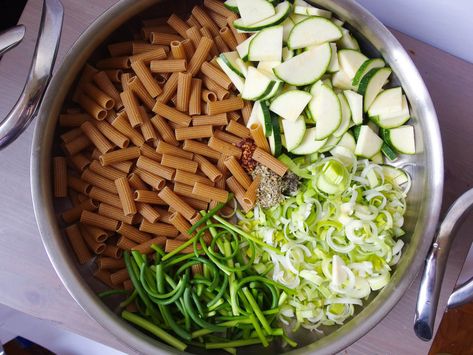 One Pot Pasta with Zucchini, Garlic Scapes, and Leeks in a White Wine Lemon Sauce White Wine Lemon Sauce, Pasta With Zucchini, Leek Pasta, Garlic Scapes, Csa Recipes, One Pot Pasta Recipes, One Pot Dinners, Zucchini Pasta, Pasta Dinners