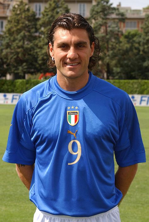 Euro 2004: Italy Training Camp Photocall Photograph by Giuseppe Cacace Alessandro Nesta, Christian Vieri, Everton Fc, James Rodriguez, International Football, Sports Stars, Training Camp, Football Cards, Ac Milan