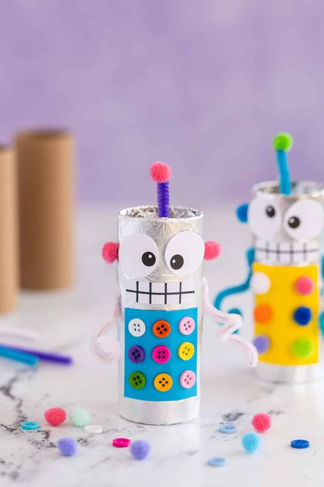 Robot Toilet Paper Roll Craft Ninja Toilet Paper Roll Craft, Preschool Toilet Paper Roll Activities, Tin Foil Robot Craft, Toilet Paper Roll Windsock, Robots Arts And Crafts, Stem With Toilet Paper Rolls, Robot Toilet Paper Roll Craft, Craft Robot Ideas, Easy Robot Craft Preschool