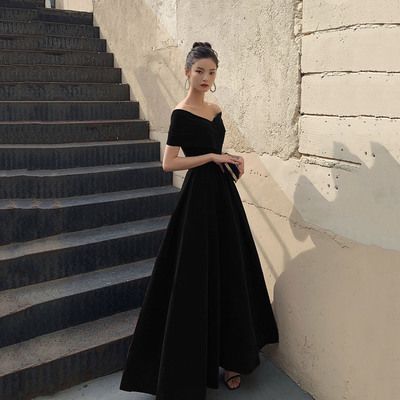 Simple Prom Dress Long Sleeve, Black Classy Dress Prom, Comfortable Prom Dress, Velvet Evening Dress Long, Dark Gown Dress, Beautiful Black Dresses Classy, Off Shoulder Long Dress Formal, Violin Recital Dress, Prom Dress Classy Elegant