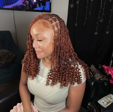 Honey Brown And Black Braids, Honey Brown Braids For Black Women, Fresh Braids, Mixing Hair Color, Weave Hairstyles Braided, Fire Hair, Short Box Braids Hairstyles, Curly Crochet Hair Styles, Vacation Hairstyles