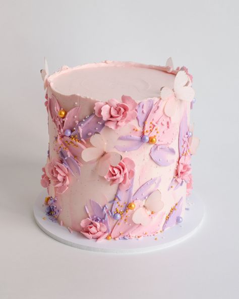 Nutmeg Cake, Butterfly Birthday Cake, Purple Butterfly Cake, Floral Cake Design, Fairy Birthday Cake, Buttercream Cake Designs, Fairy Garden Birthday Party, Quinceanera Cakes, Butterfly Cake