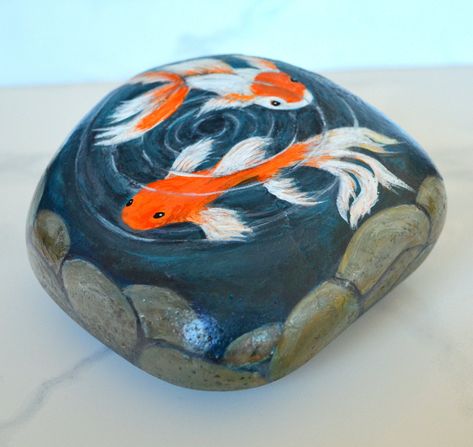 Pond Terrarium, Pond Rocks, Pond Art, Goldfish Art, 3d Paintings, Pet Rock, Bored Art, Art Examples, Pond Painting