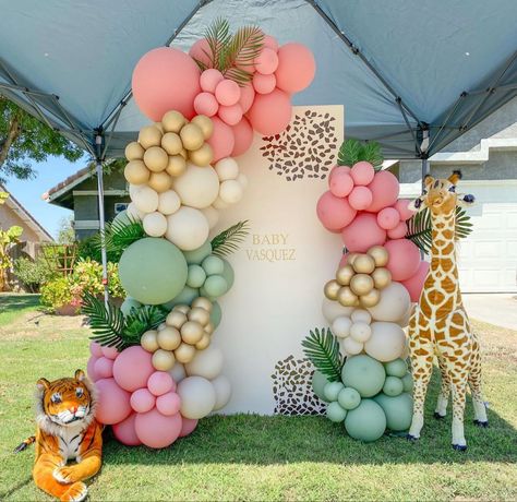 2 Wild Birthday Theme, Tropical Safari Birthday Party, Pink Safari Baby Shower Theme, Pink Jungle Theme Birthday, Pink Jungle Birthday Party, Born Two Be Wild Centerpieces, Pink Safari Birthday Party Decoration, Giraffe Birthday Party Ideas, Pink Wild One Birthday Party