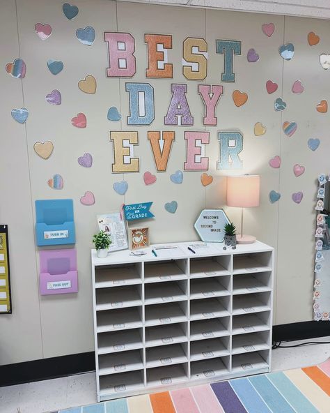 How cute is @keepingupwithmrskoterski classroom using our pastel decor! We are obsessed! 😍🩷 #pastelclassroom #pastelclassroomdecor #classroomtheme #classroomsetup #classroominspiration #classroomideas #classroomdesign #teachersfollowteachers #teachertribe Primary Teaching, Pastel Decor, Classroom Setup, Classroom Design, Classroom Inspiration, Teaching Classroom, Gen Z, Classroom Themes, Elementary Classroom