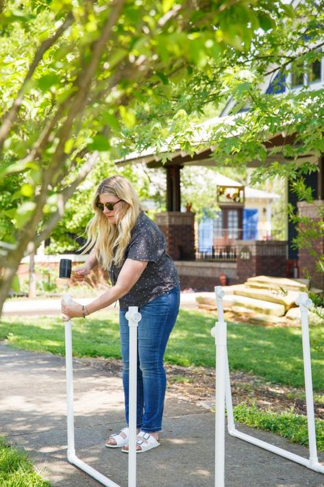 Portable Lemonade Stand Diy, How To Build A Lemonade Stand Diy, Adult Lemonade Stand, How To Make A Lemonade Stand Diy, Portable Lemonade Stand, Lemonade Stand Ideas Diy, Easy Diy Lemonade Stand, Easy Lemonade Stand, Lemonade Stall