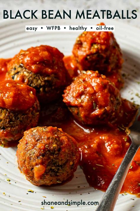 Easy Vegan Black Bean Meatballs are a delicious plant-based alternative to regular meatballs. Moist, savory, and perfect over pasta with marinara sauce. WFBP, oil-free, and easy! Pasta With Marinara Sauce, Black Bean Meatballs, Bean Meatballs, Healthy Plant Based Recipes, Plant Based Diet Recipes, Plant Based Whole Foods, Vegan Black Bean, Tasty Vegetarian Recipes, Vegetarian Dinners