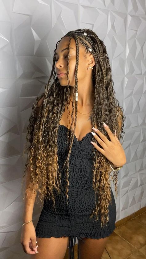 Fulani Braids On Kids, Tribe Hairstyles, Braids With Hair Extensions, Pretty Braided Hairstyles With Curls, Braided Hairstyles Fulani, Pretty Braided Hairstyles Black Women, Braided Hairstyles Simple, Braided Hairstyles Black Women, Fulani Goddess Braids