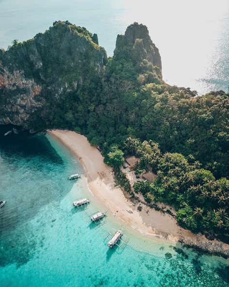 The Best Place to Go for Your First Solo Trip - Teaspoon of Adventure Bali Drone Photography, Island Drone Photography, Beach Drone Photography, Hundred Islands Philippines, Siargao Photography, Beach In Philippines, Drone Instagram, Philippines Itinerary, Nepal Pokhara