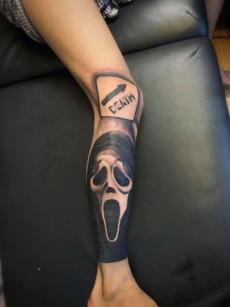 Ghostface Tattoo, Scream Tattoo, Pet Portrait Tattoos, Simple Leg Tattoos, Chest Tattoo Stencils, Leg Sleeve Tattoos, Forearm Tattoo Quotes, Chicanas Tattoo, Black Bird Tattoo