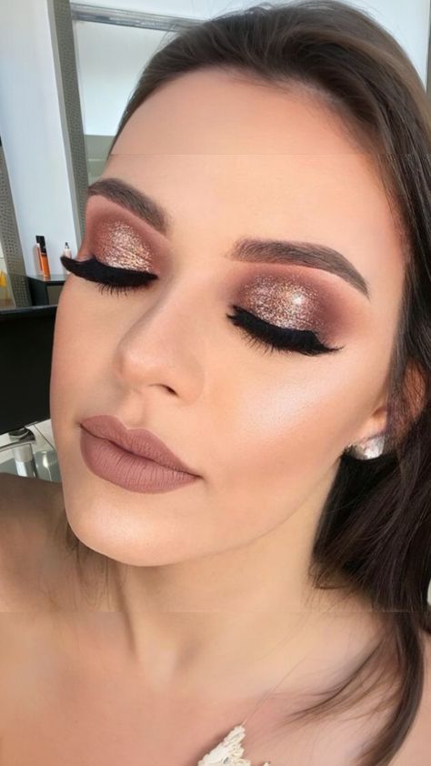 Makeup With Rose Gold Dress, Makeup For Rose Gold Dress, Makeup For Champagne Dress, Rose Gold Sequin Dress, Rose Gold Dress, Formal Makeup, Chic Chic, Rose Gold Sequin, Dress Makeup