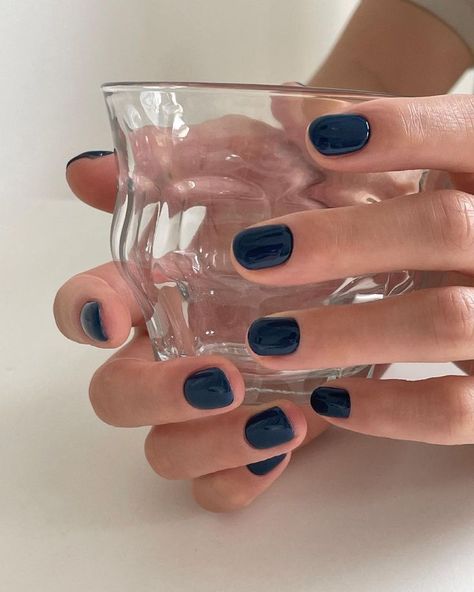 #feed instagram #nails #elegant #classic Hello Nails, Minimal Nails, Casual Nails, Pretty Gel Nails, Soft Nails, Minimalist Nails, Dream Nails, Fire Nails, Funky Nails