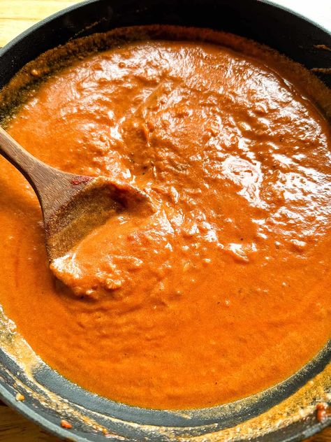 Easy Tomato Cream Sauce - Cook Fast, Eat Well Red Creamy Pasta Sauce, Red Pasta Sauce Recipes Easy, Red Sauce Pasta Recipes, Creamy Red Sauce, Tomato Cream Sauce Pasta, Homemade Red Sauce, Red Sauce Pasta Recipe, Red Sauce Recipe, Pasta Sauce Recipe