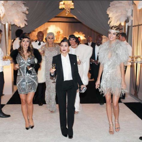 Kris Jenner's 1920's Themed 60th Birthday Party | Fashion, Trends, Beauty Tips & Celebrity Style Magazine | ELLE UK Speakeasy Party Outfit, 20s Party Outfit, 1920s Party Dresses, Roaring 20s Party Outfit, Great Gatsby Outfit, Gatsby Party Outfit, Gatsby Outfit, Look Gatsby, Gatsby Gala