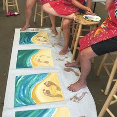 I found this awesome pin on Pinterest! It looks like an art studio painted white canvases and made a beach theme, painting beautiful water and sand. The kids painted their feet with brown paint and stamped it in the sand…how cool for a summer keepsake! I can just imagine younger kids doing it and having baby … Beach Canvas, Beach Crafts, Camping Art, Summer Art, Summer Crafts, Art Activities, Painting For Kids, School Crafts, Crafts To Do