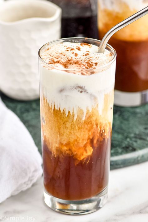 Irish Cream Cold Brew Irish Cream Syrup, Irish Cream Cold Brew, Vanilla Cold Foam, Coffee And Vanilla, Cream Cold Brew, Cold Brew Recipe, Cold Foam, Altar Decor, Coffee Drink Recipes