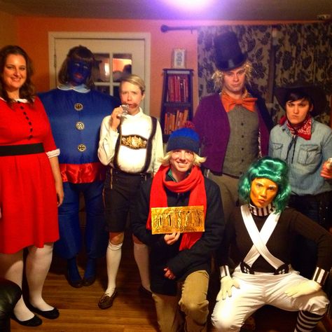 Willy Wonka and the crew make for a great group Halloween Costume! Willie Wonka Group Costume, Willy Wonka Group Costume, Willy Wonka Halloween Costumes, Jack And Coke Costumes, Wonka Decorations, Wonka Edits, Squad Costumes, Willy Wonka Halloween, Wonka Costume