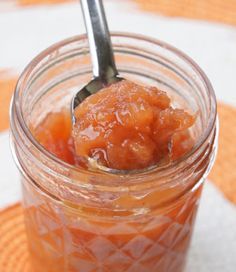 Little Bit of Everything: Pineapple Upside Down Cake Freezer Jam Pineapple Upside Down Cake Jam, Pineapple Upside Down Jam, Canning Jelly, Manwhich Recipes, Szechuan Recipes, Cantaloupe Recipes, Spagetti Recipe, Freezer Jam Recipes, Radish Recipes