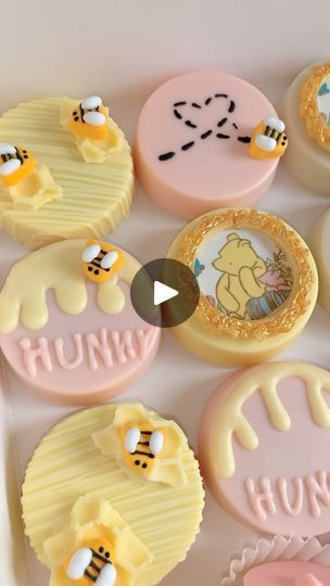 Facebook Winnie The Pooh Oreo Pops, Winnie The Pooh Dipped Oreos, Winnie The Pooh Chocolate Covered Oreos, Winnie The Pooh Dessert Ideas, Winnie The Pooh Oreos, Winnie The Pooh Baby Shower Desserts, Winnie The Pooh Baby Shower Ideas Food, Winnie The Pooh Treat Table, Winnie The Pooh Baby Shower Treats