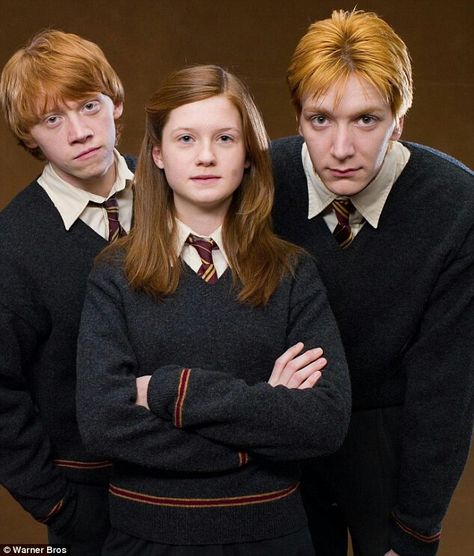 Weasley Siblings, Weasley Wizard Wheezes, Weasley Family, Arthur Weasley, Ronald Weasley, Oliver Phelps, Fred And George Weasley, Rupert Grint, Bonnie Wright