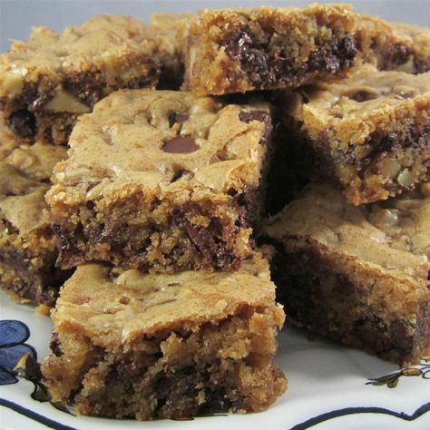 Kirsten's Dark Chocolate Chip Cookie Bars Recipe Dark Chocolate Bar Recipes, Recipes With Dark Chocolate Chips, Dark Chocolate Chip Recipes, Cream Cheese Bars Recipe, Chocolate Chip Cookie Bar Recipe, Chocolate Cookie Bars, Dark Chocolate Chip Cookies, Bar Desserts, Cream Cheese Bars