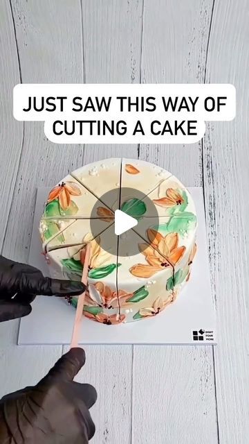 Connor Price, Amazing Food Hacks, Cake Hacks, Round Cake, Cake Makers, Got To Be, Cake Frosting, Round Cakes, Cake Decorating Tips