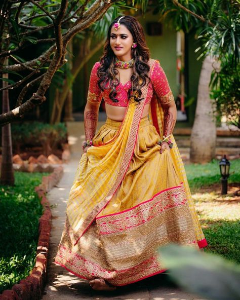 Pink Lehnga Dress, Lehnga Dress Indian Weddings, Rajasthani Bride, Stylish Outfits Casual, Wedding Dress Style, Yellow Lehenga, Lehnga Dress, Pink Lehenga, Designer Lehenga