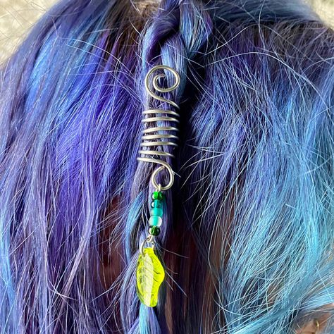 I might be biased but you should probably buy this on Depop 👍 https://depop.app.link/uhOC6rdkbgb Hair Spirals, Wire Spiral, Braid Accessories, Wrap Hair, The Spiral, Braid Ideas, Hair Wraps, Crystal Hair, Leaf Charms