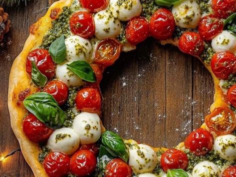 Celebrate the Season with a Festive and Cheesy Wreath Pizza! - NewsBreak Wreath Pizza, Meringue Pie Recipes, Christmas Punch Recipes, Classic Meatloaf, Pecan Cake, Pineapple Upside Down Cake, Festive Wreath, Meringue Pie, French Onion Soup