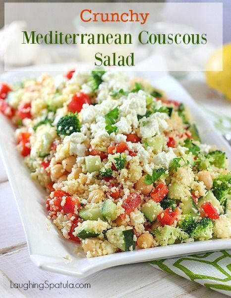 Mediterranean Couscous Salad, Veggie Salads, Meatless Mains, Mediterranean Couscous, Moroccan Couscous, Mediterranean Foods, Clean Foods, Diy Easy Recipes, Couscous Salat