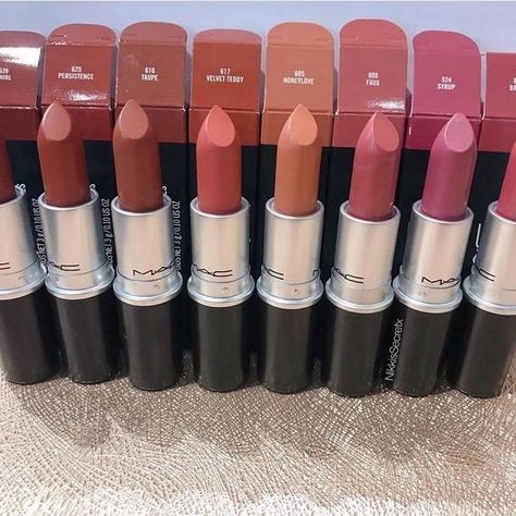 Matte Make Up, Mac Lipstick Colors, Mac Lipstick Shades, Mac Lipsticks, Perfect Lipstick, Lipstick Kit, Silicone Makeup, Makeup Guide, Lipstick Collection