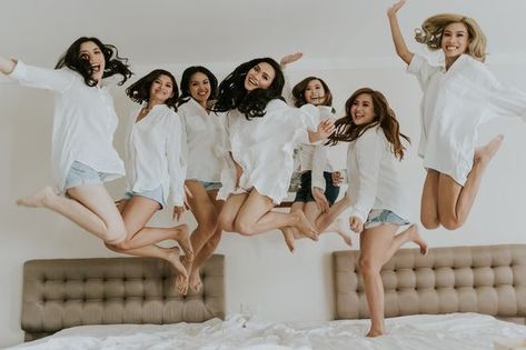 Entourage Pre Wedding Pictorial, Bridesmaids Preparation Photos, Wedding Entourage Photoshoot, Bridesmaid Pictorial Before Wedding, Wedding Preparation Photos Bridesmaids, Bridesmaid Preparation Outfit Ideas, Bridesmaids Prep Outfits, Entourage Photoshoot Ideas, Bride Squad Photoshoot