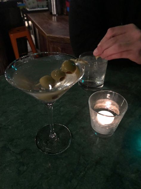 Looking for a new bar to enjoy drinks with friends on a Friday night in Guelph? Well this spot might be the one for you. Take a look at my review on Sip Club and how it achieved a Bar Star Rating of 5/5!! Click the link below to read! Martini Aesthetic, Sip Sip Hooray, Dirty Martini, Tried And True, Martini, Night Life, Bar