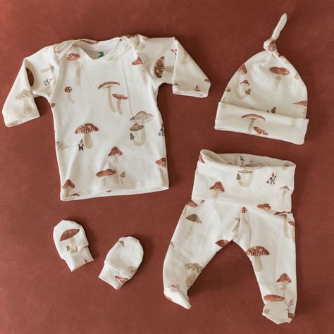 Baby Going Home Outfit, Preemie Clothes, Newborn Coming Home Outfit, Neutral Baby Clothes, Preemie Babies, Organic Baby Clothes, Newborn Outfit, Coming Home Outfit, Gender Neutral Baby Clothes